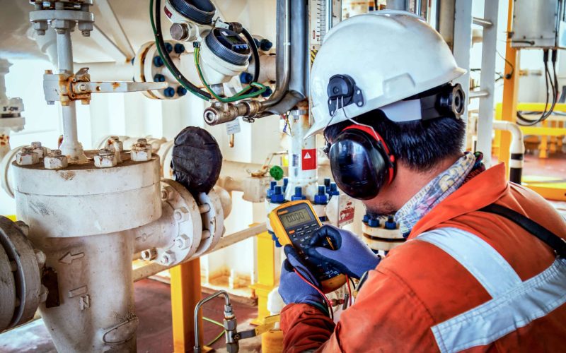 Technician,instrument,Technician,On,The,Job,Calibrate,Or,Function,Check,On